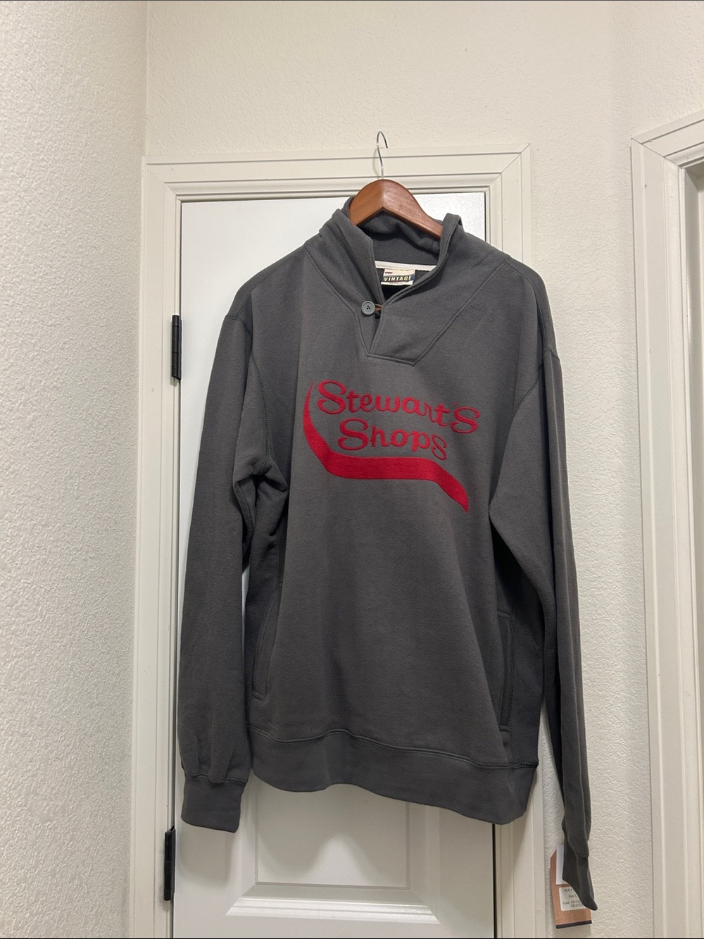 NWT Stewart’s Shops Gray Pullover Sweatshirt Size Large - Picture 7 of 7